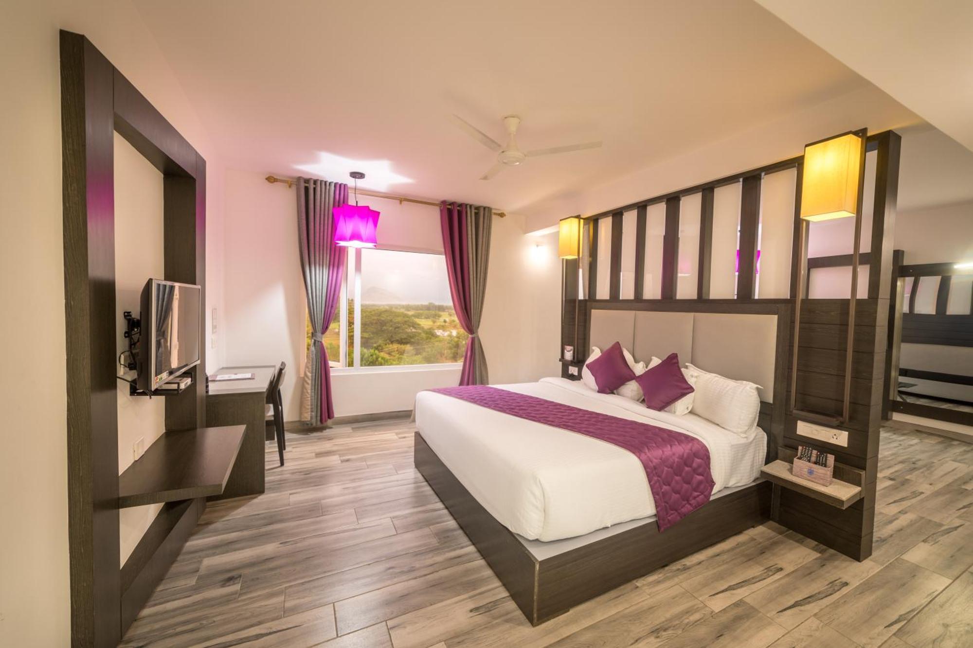 Hotel Visakka Palani Eksteriør billede